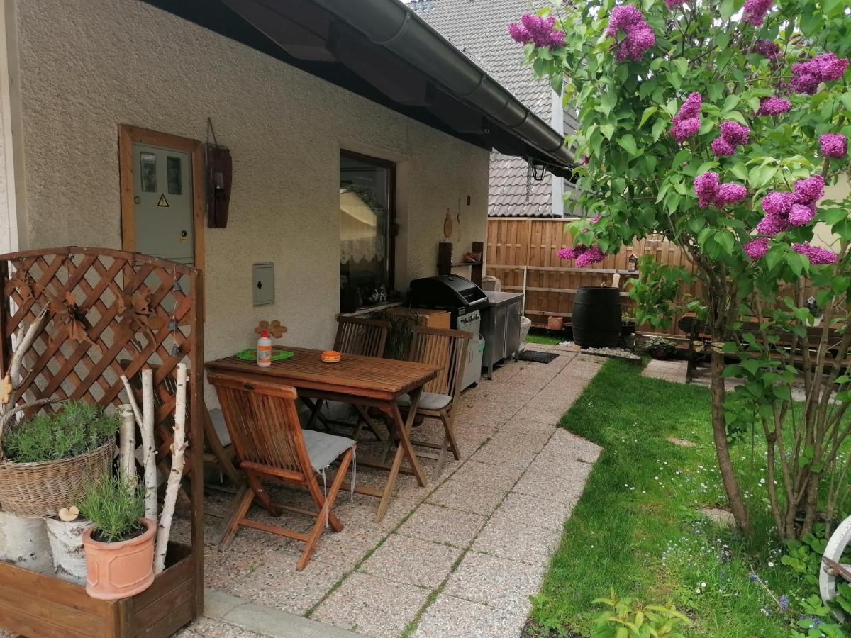 Apartment & Smucka *